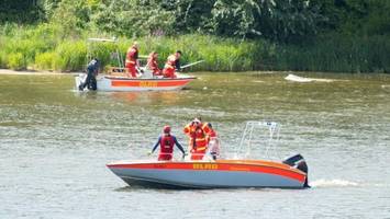 Drama bei Party: 20-Jähriger stürzt in die Elbe und stirbt