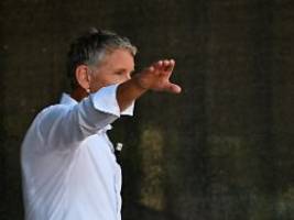 konsequenz aus gerichtsurteil: afd thüringen sperrt alle journalisten von wahlparty aus