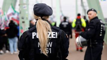 Polizeikommissarin Meike (26) rechnet vor - „Raus aus der Einzimmerwohnung? Oder mal in den Urlaub fahren? Ist nicht drin“