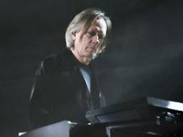 o'donnell ignorierte symptome: the-cure-keyboarder macht krebsdiagnose öffentlich