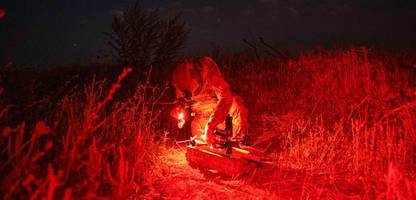 Ukraine-Russland-Krieg: Video zeigt Einsatz von Brandbomben gegen russische Stellung