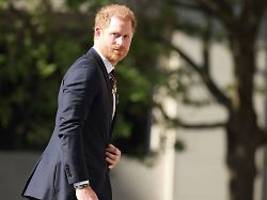 Die Leute waren erstaunt: Prinz Harrys Stippvisite wühlt Briten auf