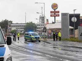 Streit als Auslöser?: Polizei stoppt Messerangreifer in Bonn mit Schuss