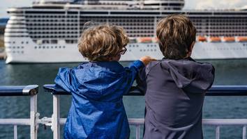 kosten von 7600 euro - „hab mehr geweint als die kinder“: kreuzfahrtschiff fährt ohne familie ab