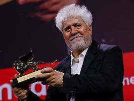 Almodóvar in Venedig geehrt: The Room Next Door gewinnt Goldenen Löwen