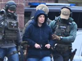 verbindungen zur raf-terroristin: ermittler werfen klette weitere Überfälle vor