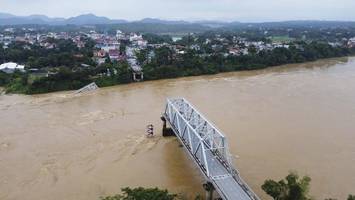 Taifun lässt Brücke in Vietnam einstürzen – mehrere Vermisste