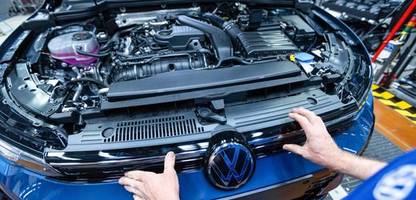 Volkswagen erhöht Preise für Verbrenner-Autos