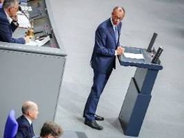 Mächtig Krach im Bundestag: Merz und Scholz gehen nach Gipfel-Scheitern in den Nahkampf