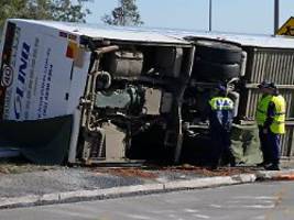 Zehn Tote auf Hochzeitsfahrt: Gericht verurteilt Busfahrer zu 32 Jahren Haft