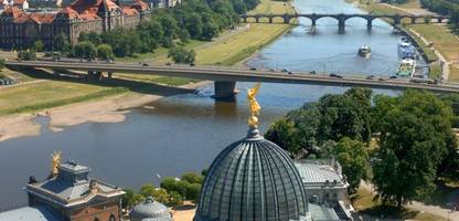 Dresden: Teile der Carolabrücke eingestürzt