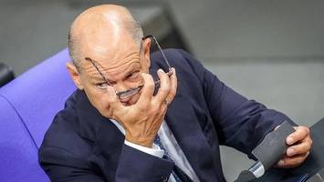 mit diesem satz bringt merz den kanzler zum augenrollen