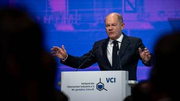 Neue Chemiestrategie: Mit diesen fünf Versprechen will Olaf Scholz die Chemiebranche aus der Krise holen