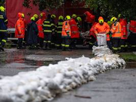 Unwetter: Meteorologen rechnen mit Dauerregen und Schnee