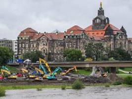 Wir fahren hier auf Sicht: Räumarbeiten in Dresden sind ein Wettlauf gegen die Zeit