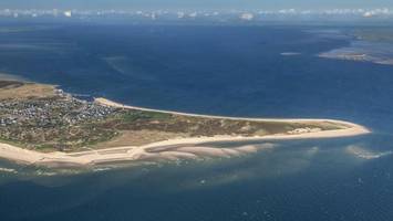 Kitesurfer vor Sylt in Lebensgefahr – Rettung aus kaltem Wasser