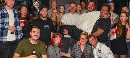 True Survivor Saturday im Yolo Toast: Die besten Party-Bilder vom Samstag