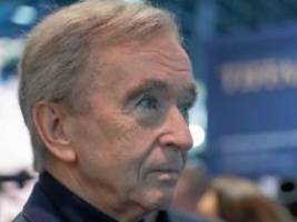 Sprechverbot mit sieben Medien: LVMH-Besitzer Arnault verpasst Mitarbeitern Maulkorb