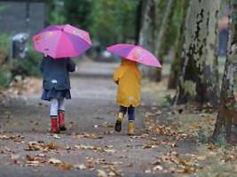 Temperaturen fallen deutlich: Es wird unaufhaltsam Herbst - erste Schauer und Gewitter