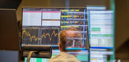 Leitindex Dax springt über 19.000 Punkte