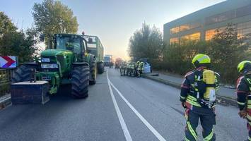 B209: Zwei Verletzte bei Unfall – Elbbrücke stundenlang dicht