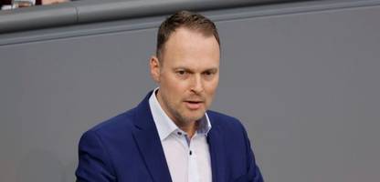 Grüne und FDP streiten wegen Fördergeldaffäre im Bildungsministerium