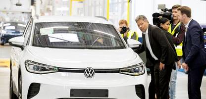 VW fordert neue E-Auto-Prämie vor Autogipfel bei Robert Habeck