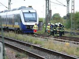 Regionalbahn kollidiert mit Lok: Mehrere Verletzte bei Zugunglück in NRW