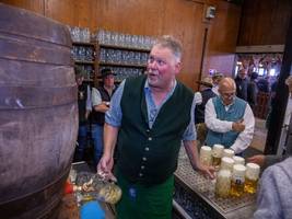 Drei Sekunden pro Mass Bier: Der schnellste Zapfer auf dem Oktoberfest