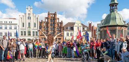 Mecklenburg-Vorpommern: Sitzung im Landtag nach queerfeindlichen Äußerungen der AfD abgebrochen