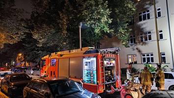 Brand in Pankower: Frau springt aus dem Fenster