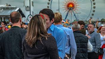 Oktoberfest - Wiesn-Besucher im Flirt-Fieber: „Ab 1000 Kilometer ist es nicht mehr Fremdgehen”