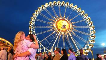 „Wenn es eine einmalige Sache war“ - Fremdgegangen auf der Wiesn? Sexualtherapeutin würde das nicht beichten