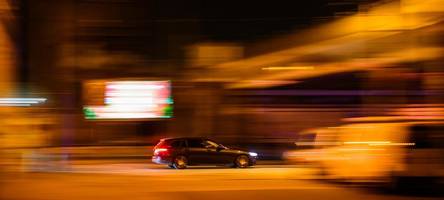 19-jährige autofahrer sorgen für gefährliche szenen