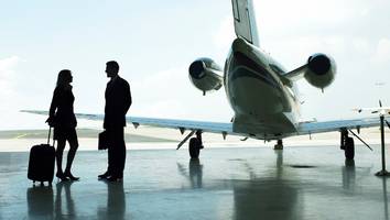 saus und braus auf instagram - festnahme am privatjet: top-managerin nach mutmaßlichem 100-millionen-betrug gefasst