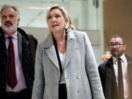 EU-Gelder veruntreut?: Le Pen: Gehe diesen Prozess mit großer Gelassenheit an