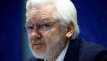 wikileaks-gründer: julian assange tritt erstmals seit freilassung öffentlich auf