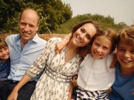 Bei Ehrung junger Fotografin: Erste Fotos von Prinzessin Kate nach der Chemo veröffentlicht