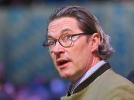 es reicht!: wütender scheuer schmeißt posten im passauer stadtrat hin