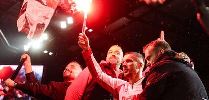 lukas podolski: abschiedsspiel in köln - tor, lob von löw und emotionales spektakel