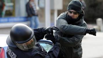 Deutlich mehr Gewalt gegen Polizei in Hamburg – und ein Mordversuch
