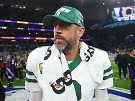 Trainer-Rauswurf und Adams-Trade: New York legt Quarterback-Legende Rodgers die Jets zu Füßen