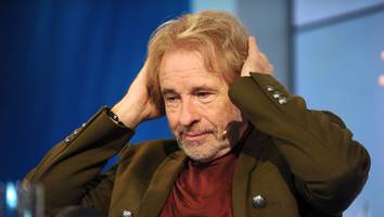 massive kritik - ohrfeigte seine kinder: thomas gottschalk reagiert auf kachelmanns gewaltvorwürfe