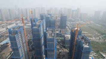 Wachstum schwächt sich weiter ab - Chinas Konjunkturpaket greift nur zögerlich, Immobilienkrise verschärft Lage