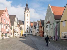 erbschaft für schwandorf: drei millionen gegen straßennamen