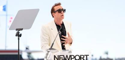 Nicolas Cage warnt junge Schauspieler vor KI: Newport Beach Film Festival