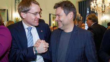 Daniel Günther lobt Robert Habeck – für Markus Söder gibt es Häme