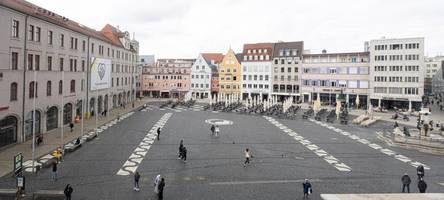 Bäume auf Rathausplatz: Grüne und Alt-Augsburg-Gesellschaft fordern Ergebnisse