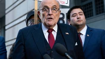 falschbehauptung über wahlbetrug - trump-anwalt giuliani verliert luxuswohnung an wahlhelferinnen