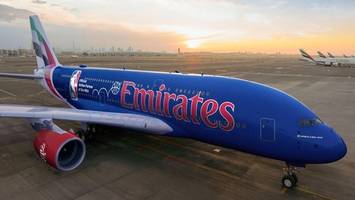 emirates prüft neuen airbus-auftrag – spezieller a380 hebt ab